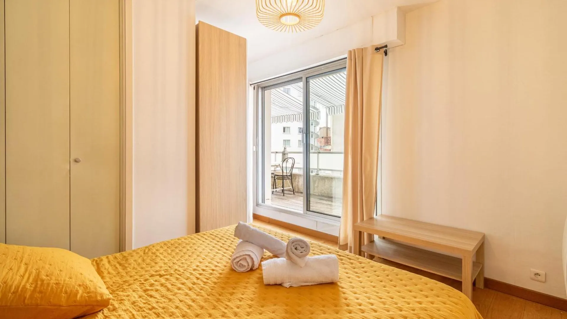 Apartmán Bright Flat With Terrace - Near Train Station Toulouse