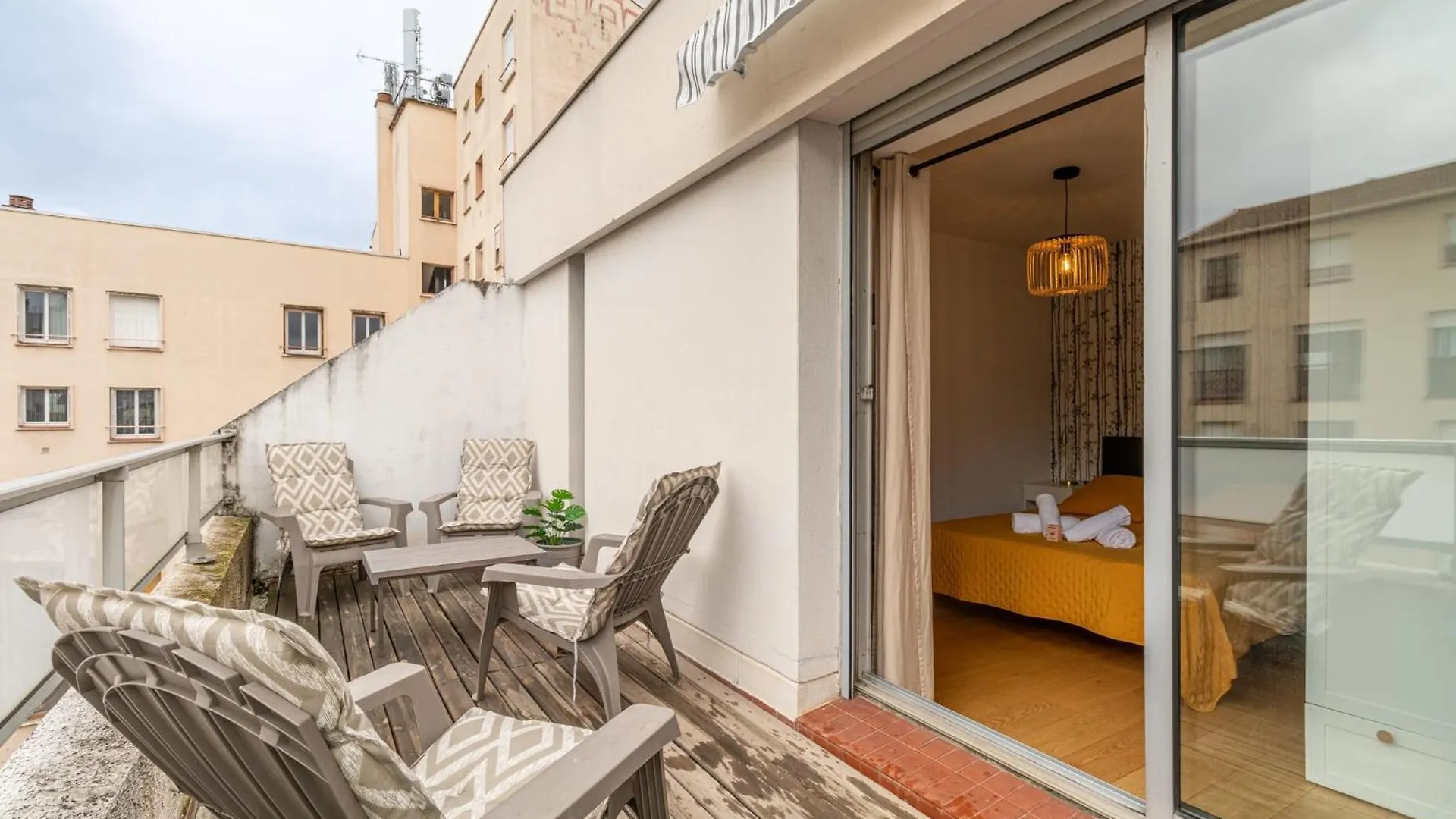 Bright Flat With Terrace - Near Train Station Daire Toulouse Fransa